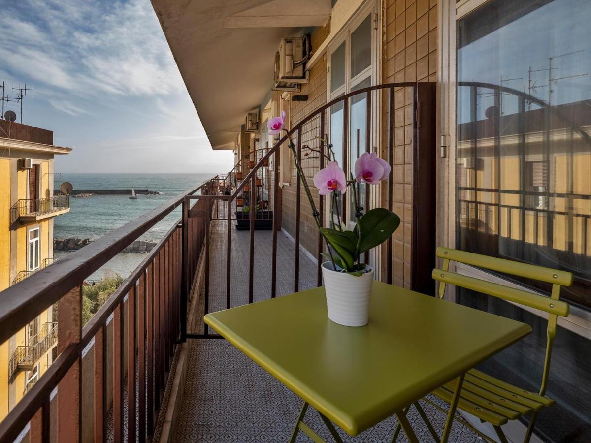 Attico 195 Bed & Breakfast Salerno Exterior photo